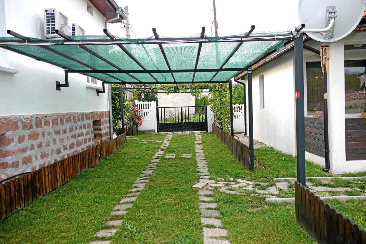 Guest House Medina Belogradchik Eksteriør billede